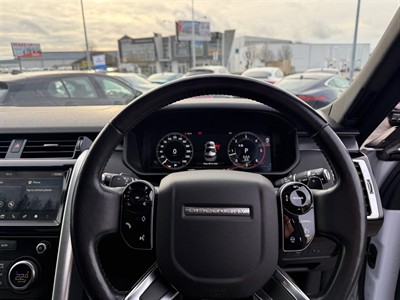 2019 Land Rover Discovery - Thumbnail