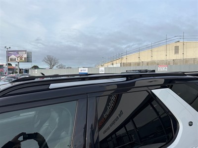 2019 Land Rover Discovery - Thumbnail
