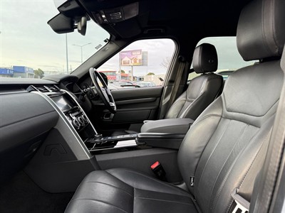 2019 Land Rover Discovery - Thumbnail