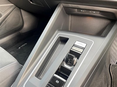 2021 Volkswagen Golf - Thumbnail