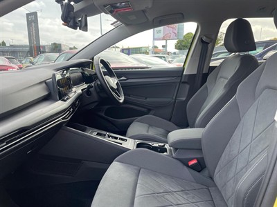 2021 Volkswagen Golf - Thumbnail
