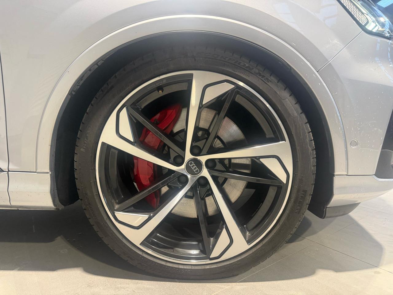 2020 Audi SQ7