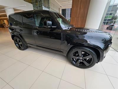 2023 Land Rover Defender - Thumbnail