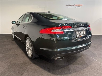 2011 Jaguar XF - Thumbnail