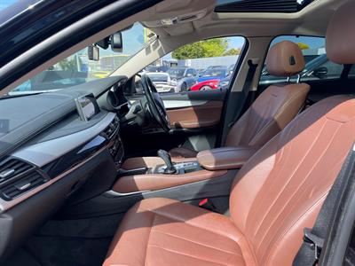 2017 BMW X6 - Thumbnail