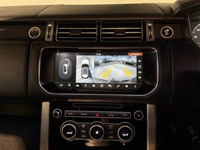 2018 Land Rover Range Rover - Thumbnail
