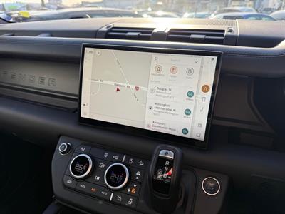 2022 Land Rover Defender - Thumbnail