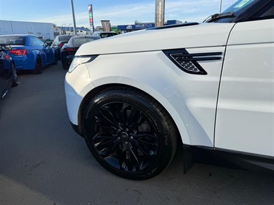 2016 Land Rover Range Rover Sport - Thumbnail