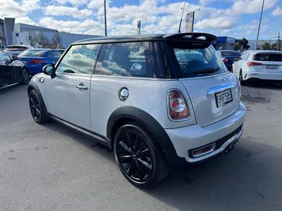 2012 Mini Cooper S - Thumbnail