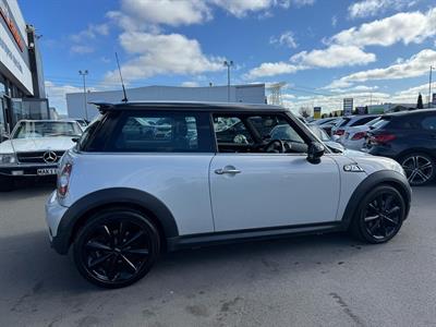 2012 Mini Cooper S - Thumbnail