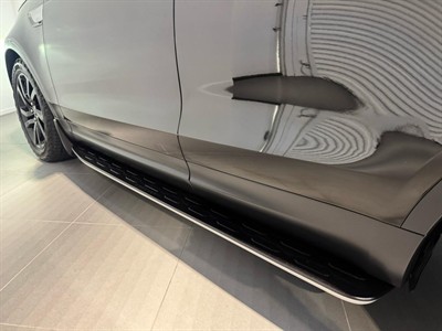 2017 Land Rover Discovery - Thumbnail