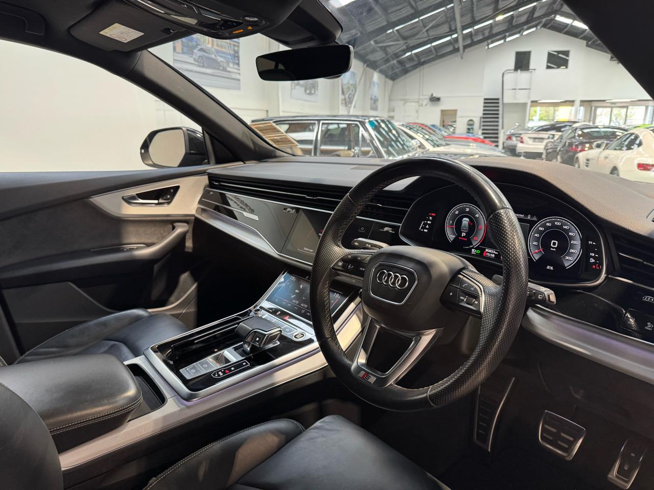 2021 Audi Q8