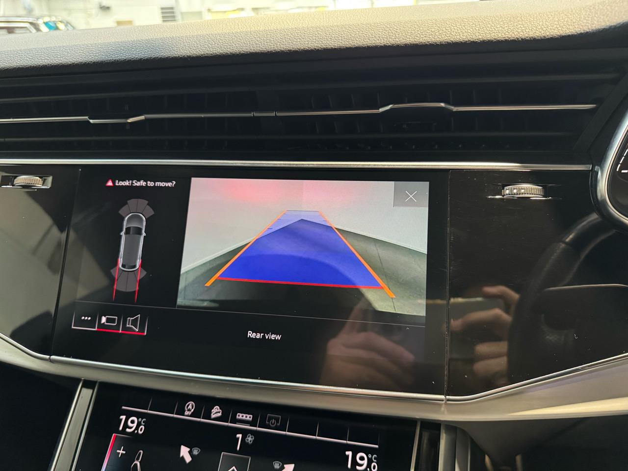 2021 Audi Q8