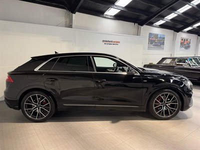 2021 Audi Q8 - Thumbnail