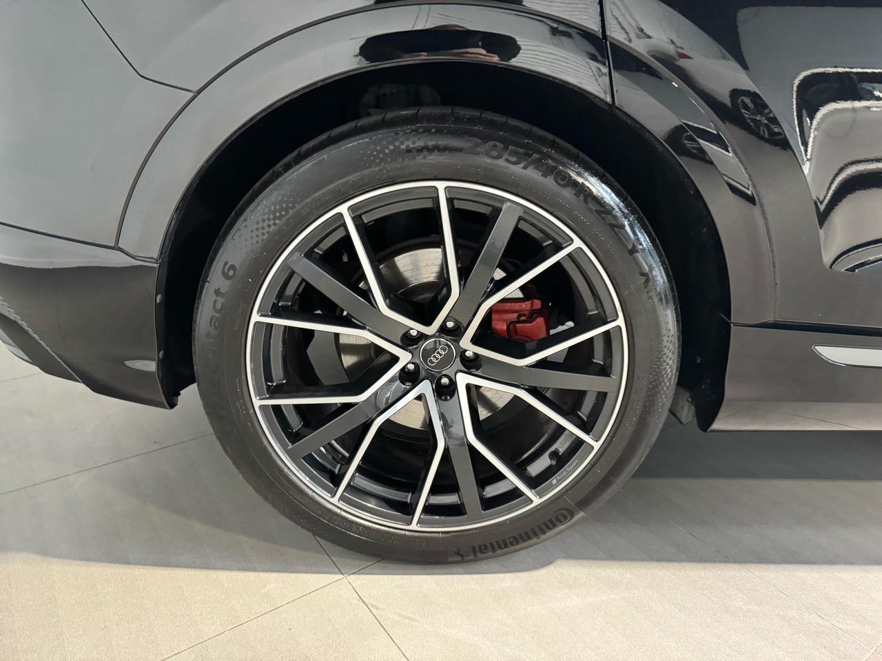 2021 Audi Q8