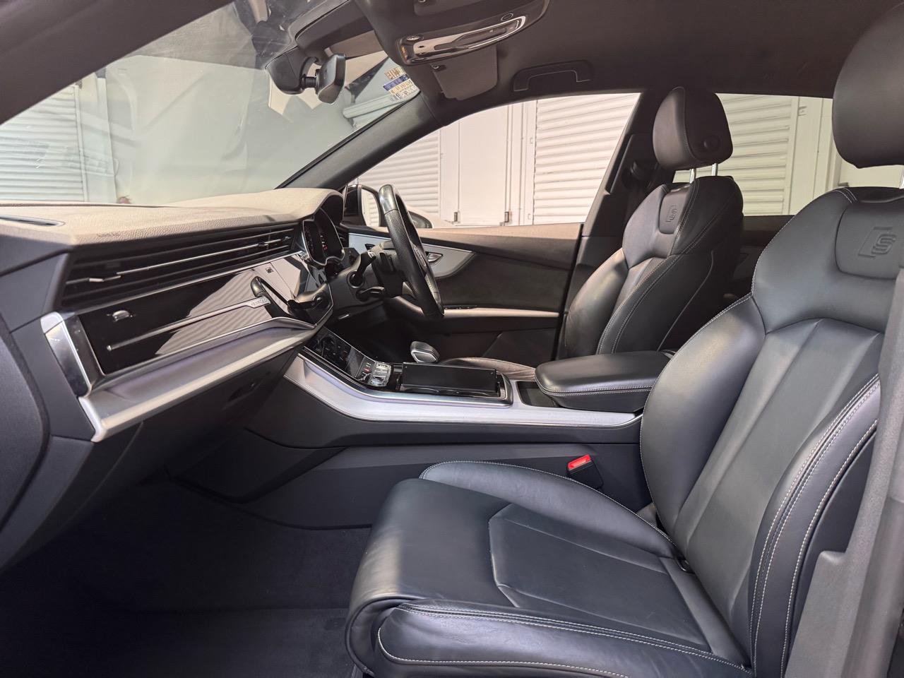 2021 Audi Q8