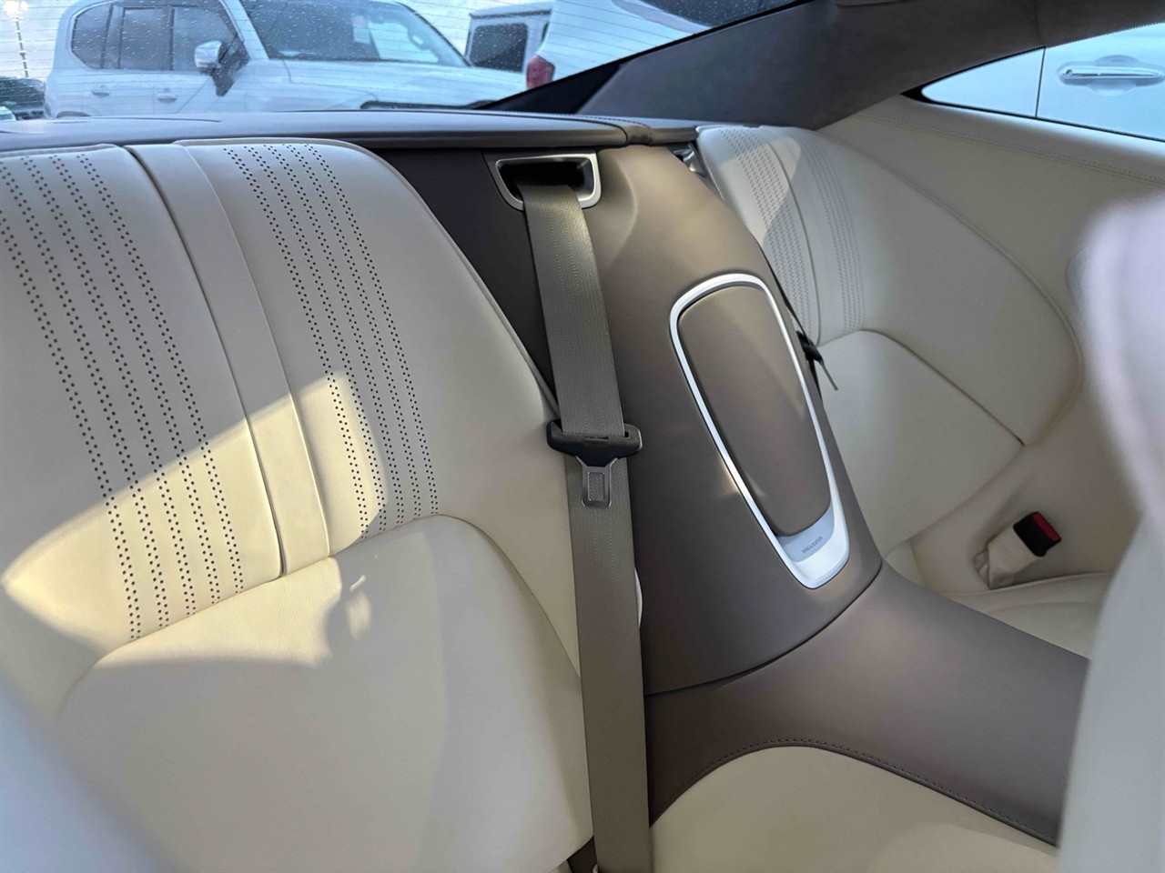 2018 Aston Martin DB11