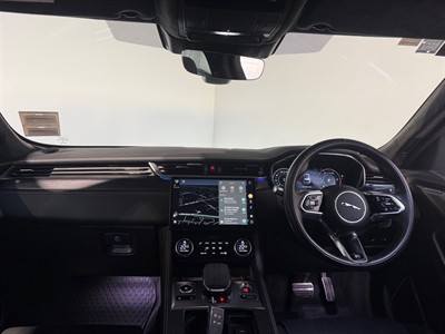 2022 Jaguar F-Pace - Thumbnail