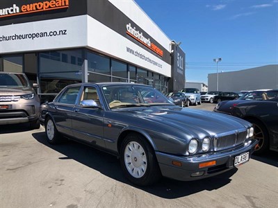 1995 Daimler Double Six - Thumbnail
