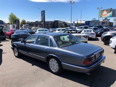 1995 Daimler Double Six - Thumbnail
