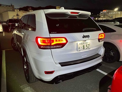 2017 Jeep Grand Cherokee - Thumbnail