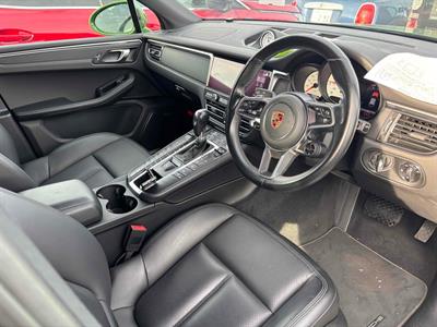 2019 Porsche Macan - Thumbnail