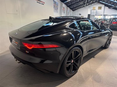 2016 Jaguar F-Type - Thumbnail