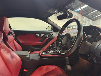 2016 Jaguar F-Type - Thumbnail