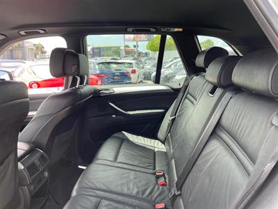 2011 BMW X5 - Thumbnail