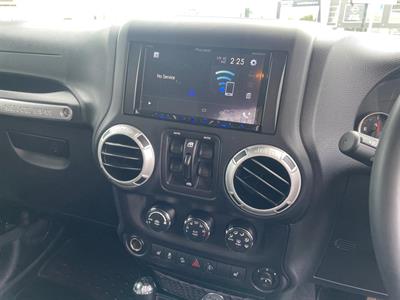 2018 Jeep Wrangler - Thumbnail