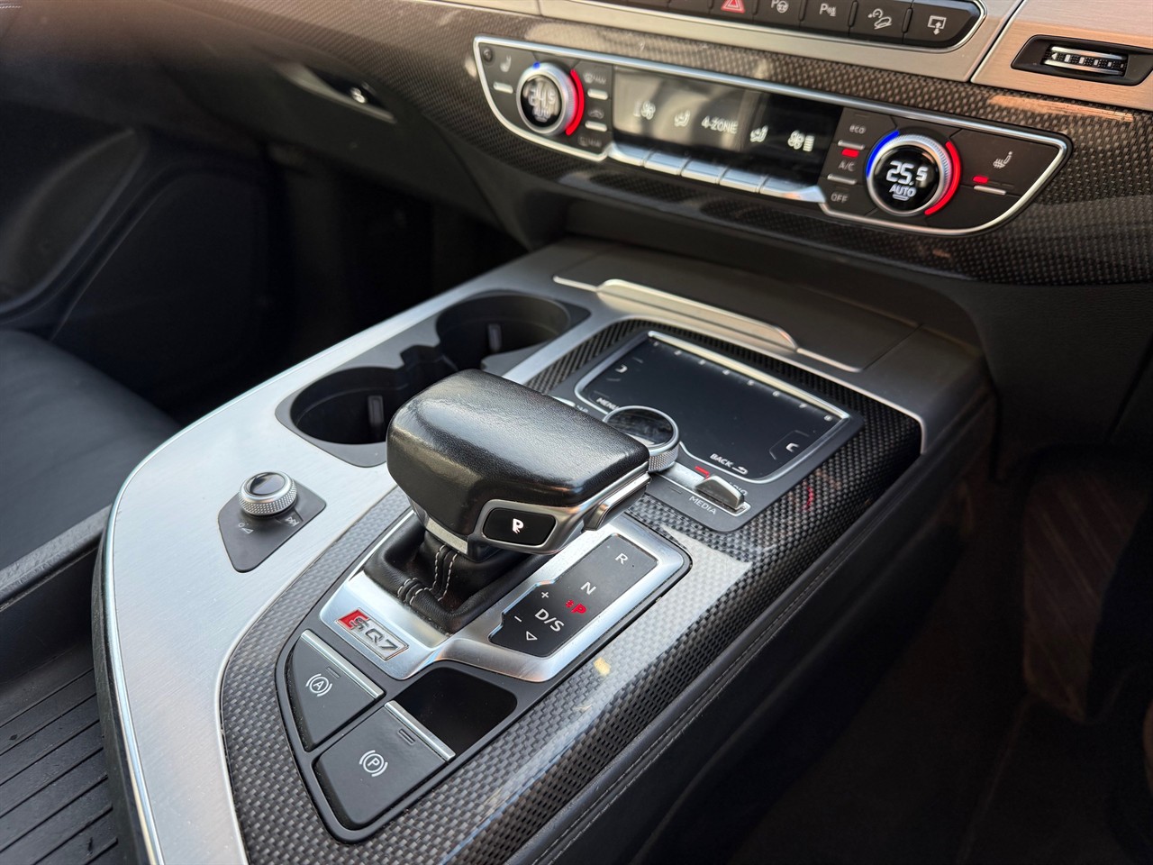 2017 Audi SQ7