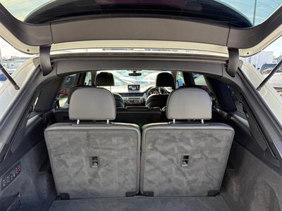 2017 Audi SQ7 - Thumbnail