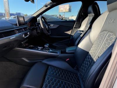 2018 Audi RS4 - Thumbnail