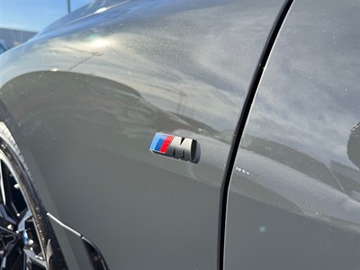 2023 BMW i4 - Thumbnail