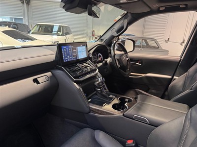 2021 Toyota Landcruiser - Thumbnail