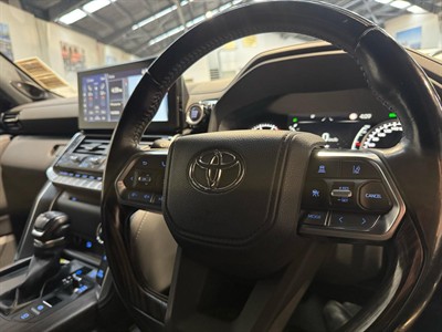 2021 Toyota Landcruiser - Thumbnail