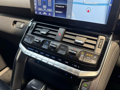 2021 Toyota Landcruiser - Thumbnail