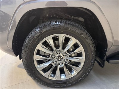 2021 Toyota Landcruiser - Thumbnail