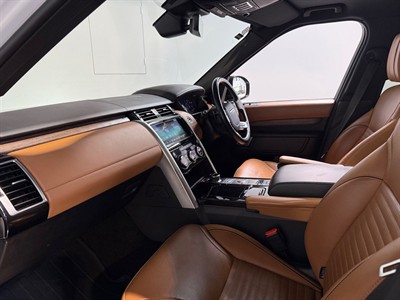 2019 Land Rover Discovery - Thumbnail