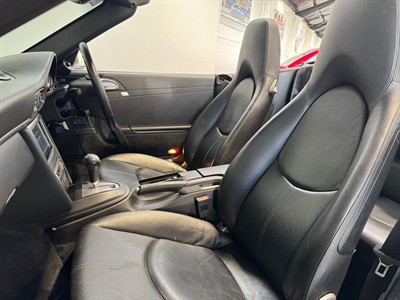 2005 Porsche 911 - Thumbnail