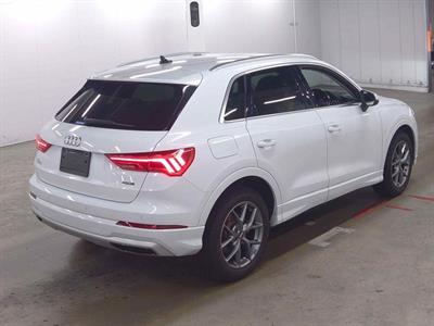 2020 Audi Q3 - Thumbnail