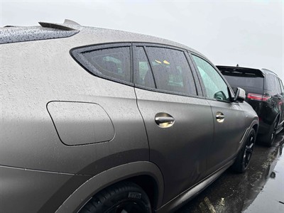 2021 BMW X6 - Thumbnail