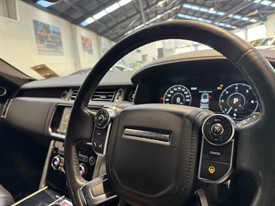 2018 Land Rover Range Rover - Thumbnail