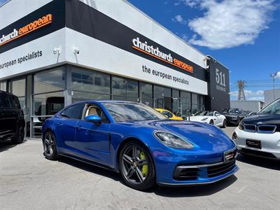 2017 Porsche Panamera - Thumbnail