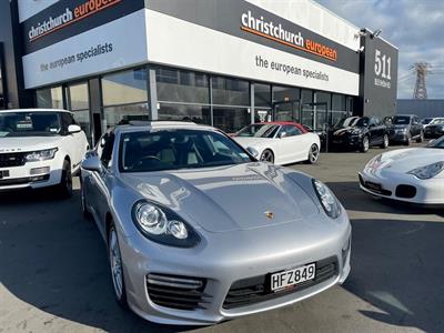 2014 Porsche Panamera - Thumbnail