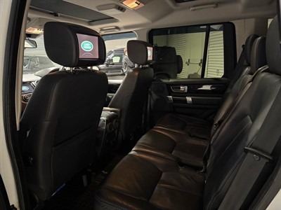2015 Land Rover Discovery - Thumbnail