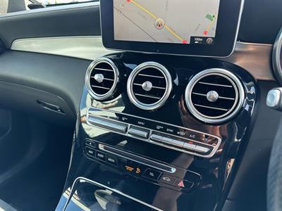 2016 Mercedes-Benz GLC 250 - Thumbnail