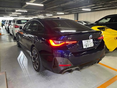 2022 BMW i4 - Thumbnail