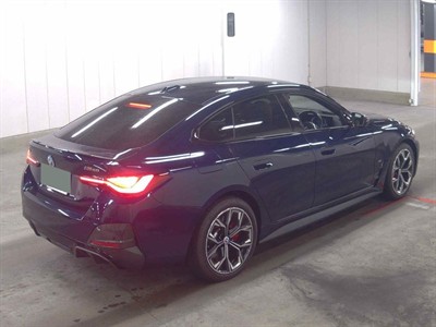 2022 BMW i4 - Thumbnail