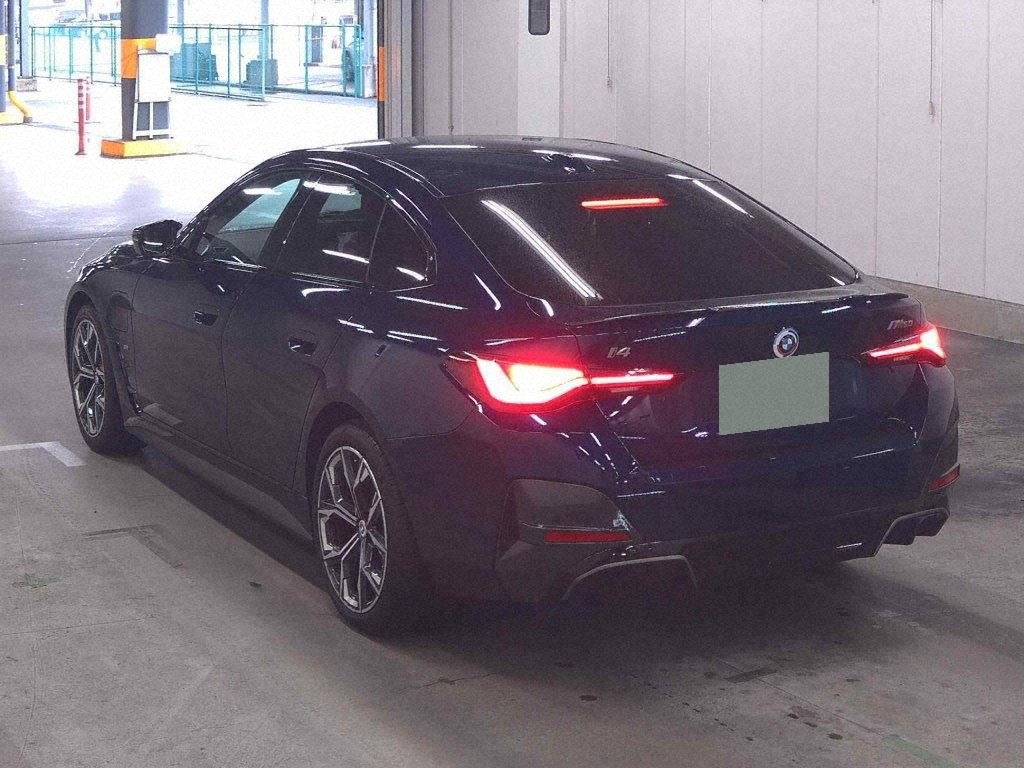 2022 BMW i4
